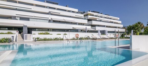 3 bedrooms Apartment in Estepona, Spain No. 129114 2