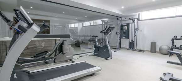 3 bedrooms Apartment in Estepona, Spain No. 129114 7