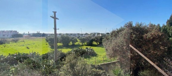 2-salle Appartement à Bari, Italy No. 21214 16