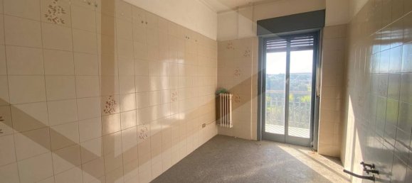 2-salle Appartement à Bari, Italy No. 21214 9