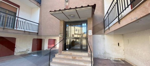 2-salle Appartement à Bari, Italy No. 21214 20