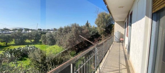 2-salle Appartement à Bari, Italy No. 21214 14