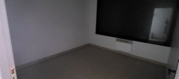 Propiedad comercial en Montargis, France 52 m² No. 80260 4