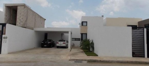 Casa de 3 dormitorios en Mérida, Mexico No. 67685 2