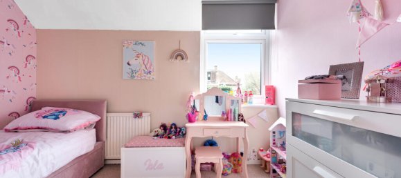 3 bedrooms House in West Byfleet, United Kingdom No. 10623 22