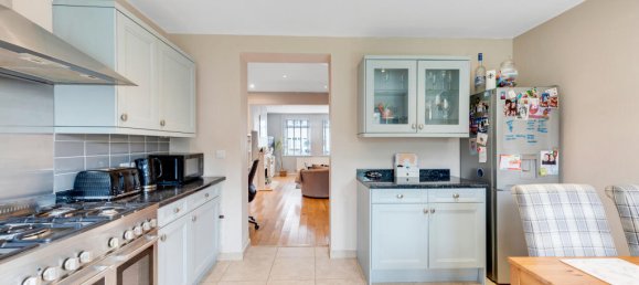 3 bedrooms House in West Byfleet, United Kingdom No. 10623 9