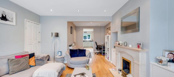 3 bedrooms House in West Byfleet, United Kingdom No. 10623 5