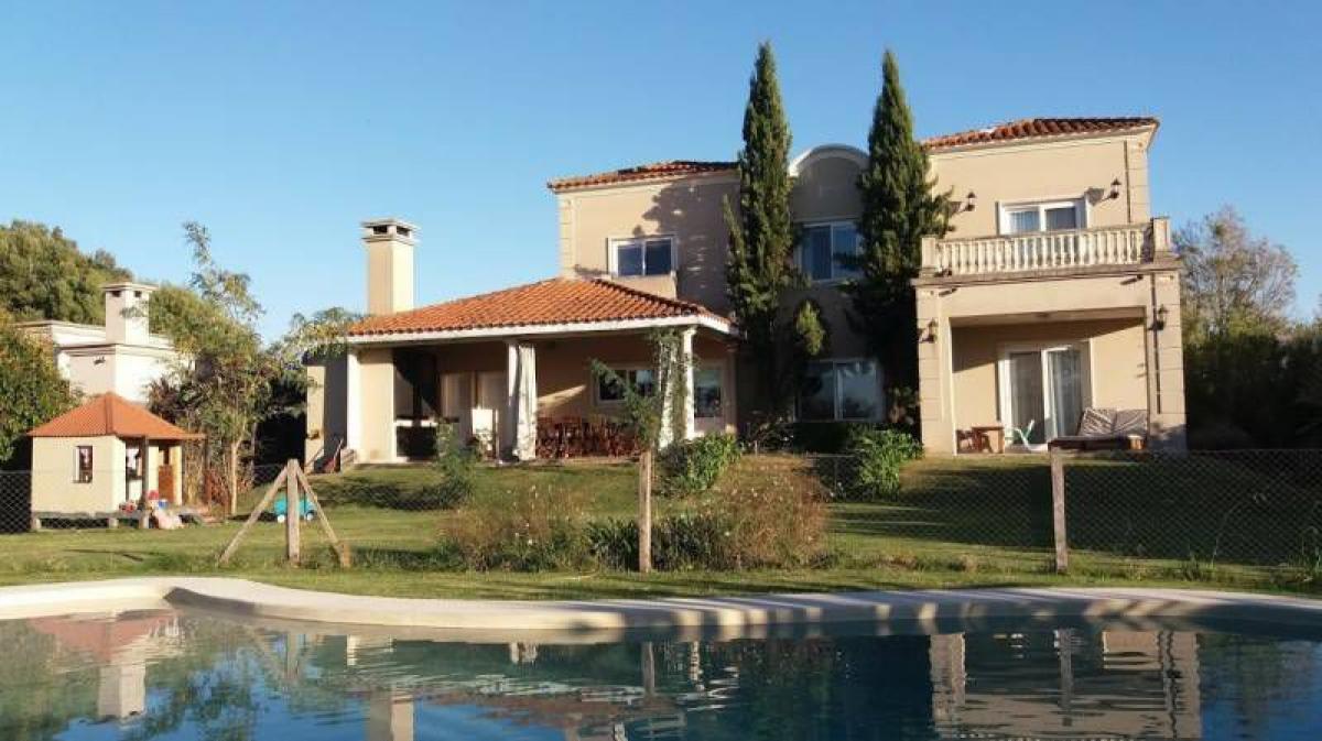 4 bedrooms House in Pilar, Argentina No. 56807