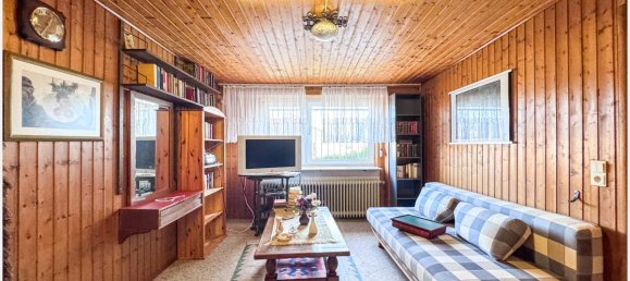 Bungalow de 2 dormitorios en Grunberg, Germany No. 77580 37