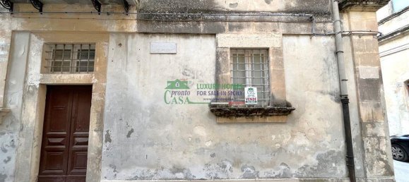 Casa de 5 habitaciónes en Modica, Italy No. 25820 6