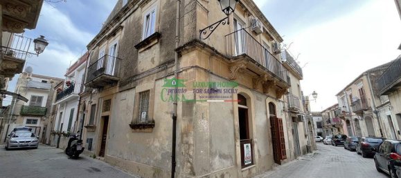 Casa de 5 habitaciónes en Modica, Italy No. 25820 5