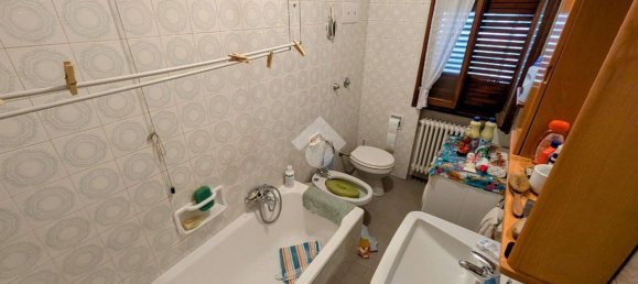 3 rooms Apartment in Conegliano, Italy No. 37701 17