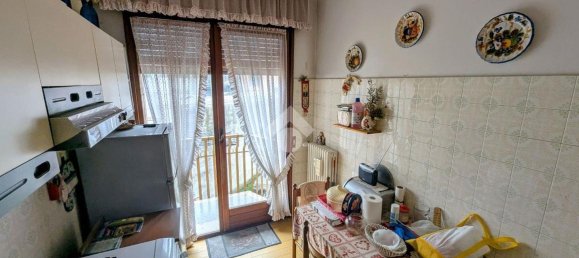 3 rooms Apartment in Conegliano, Italy No. 37701 4