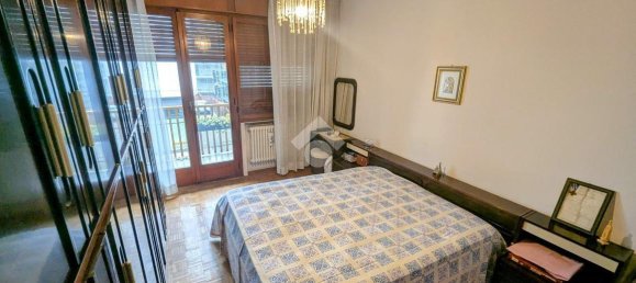 3 rooms Apartment in Conegliano, Italy No. 37701 12