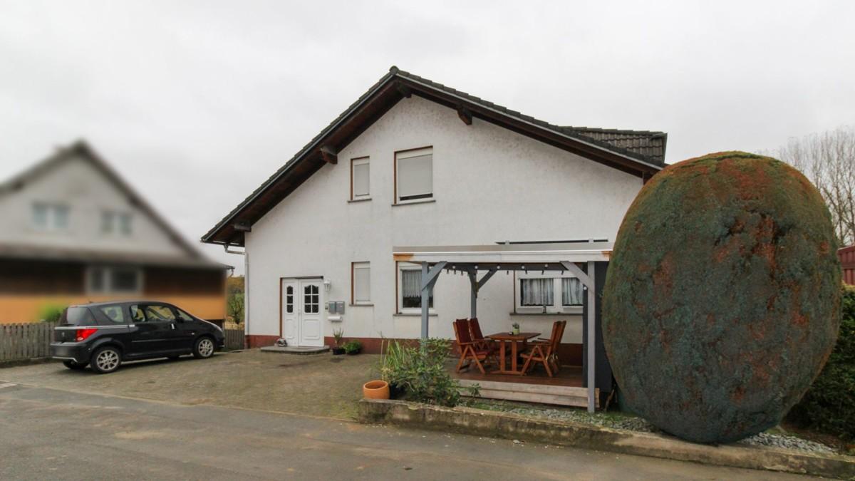 8 rooms Townhouse in Wetteraukreis, Germany No. 31076