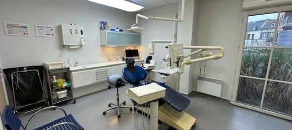 148m² Office in Valenciennes, France No. 58563 2