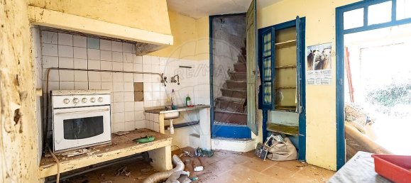 3 bedrooms House in Tavarede, Portugal No. 35355 5