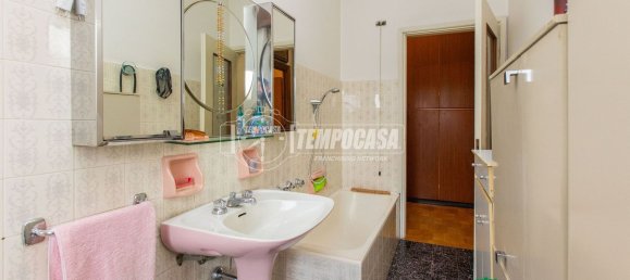 2-salle Maison à Buscate, Italy No. 223075 16