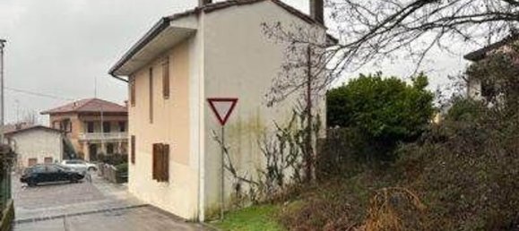 Вилла с 4 комнатами в Порденоне, Италия № 128140 11