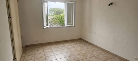 Casa de 3 dormitorios en Saint-Jean-d'Angely, France No. 290368 7