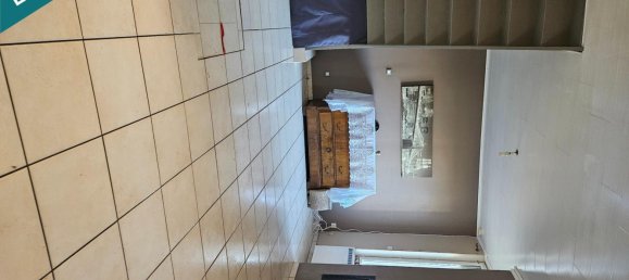 Adosado de 2 dormitorios en Lens, France No. 242817 15