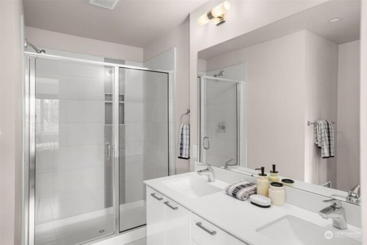 2 Schlafzimmer Haus in Sammamish, USA, Nr. 438846