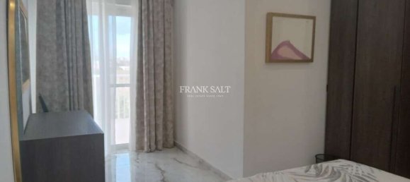 2 bedrooms Penthouse in Qala, Malta No. 5920 12