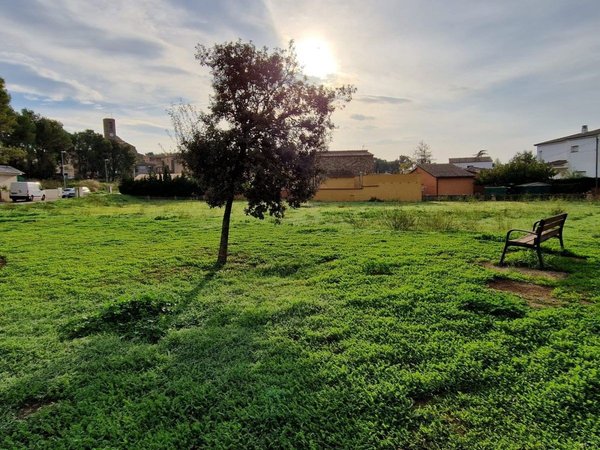 1603m² Land in Garriguella, Spain No. 73543