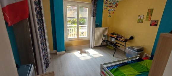 5 bedrooms House in Puy-de-Dome, France No. 317071 6