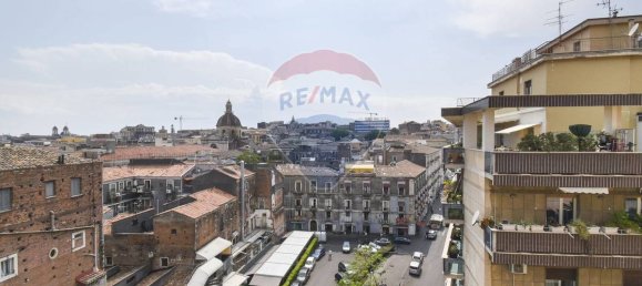 30 Schlafzimmer Gewerbliche Immobilie in Catania, Italy, Nr. 275822 2