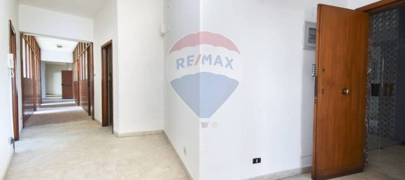 30 Schlafzimmer Gewerbliche Immobilie in Catania, Italy, Nr. 275822 10