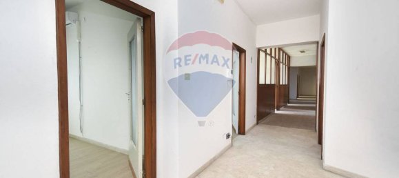 30 Schlafzimmer Gewerbliche Immobilie in Catania, Italy, Nr. 275822 15