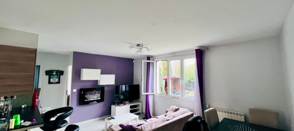 2 bedrooms House in Senlis, France No. 242988 2