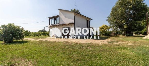 3 bedrooms House in Faenza, Italy No. 271508 4