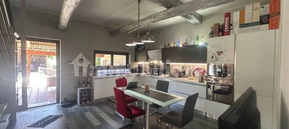 3 Schlafzimmer Haus in Santena, Italy, Nr. 371558 2