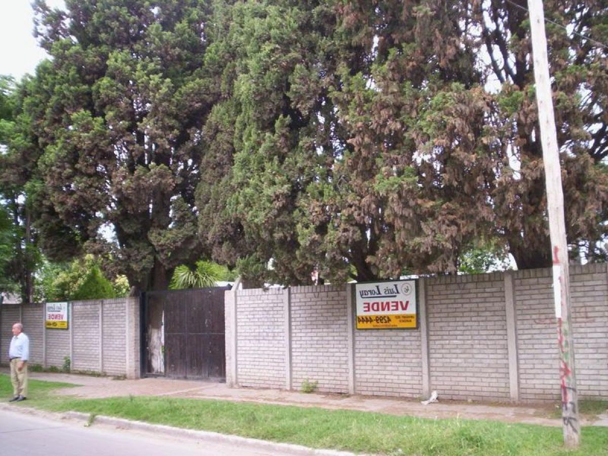 2 bedrooms House in Presidente Peron, Argentina No. 12068