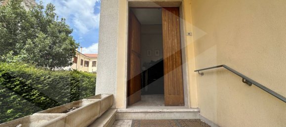 12 rooms Villa in Avezzano, Italy No. 27556 6