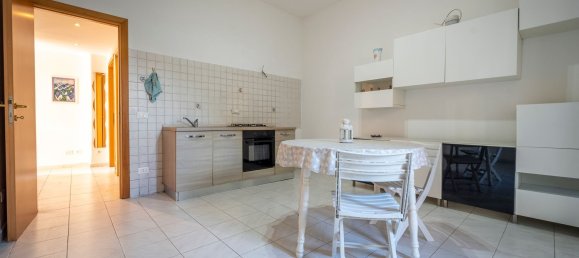 Квартира с 3 комнатами в Чампино, Италия № 21451 2