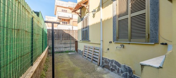 Квартира с 3 комнатами в Чампино, Италия № 21451 24