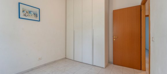 Квартира с 3 комнатами в Чампино, Италия № 21451 10