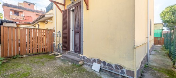 Квартира с 3 комнатами в Чампино, Италия № 21451 23