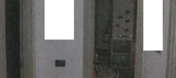 3-salle Appartement à Busto Arsizio, Italy No. 186237 11