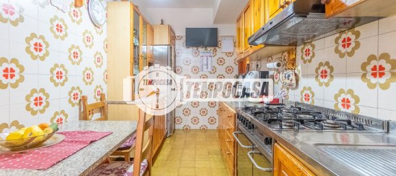 Квартира с 3 спальнями в Рим, Италия № 348266 6