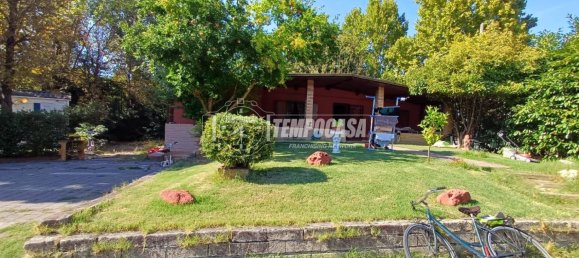 3 bedrooms Villa in Bologna, Italy No. 357732 4