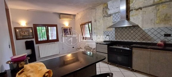 3 bedrooms Villa in Bologna, Italy No. 357732 19