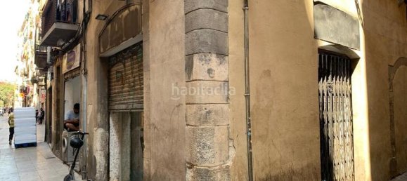 57m² Commercial property in Ciutat Vella, Spain No. 151461 9