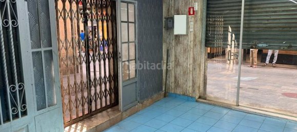 57m² Commercial property in Ciutat Vella, Spain No. 151461 4