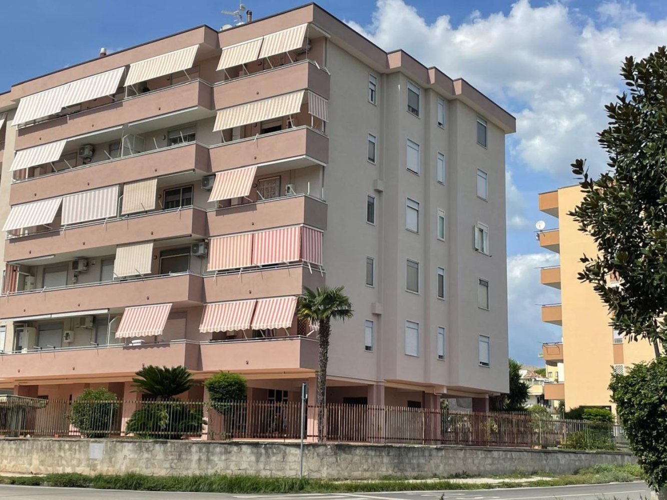 4 Schlafzimmer Wohnung in Maddaloni, Italy, Nr. 347303