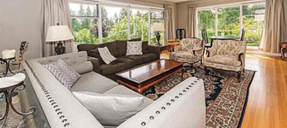 3 bedrooms House in British Columbia, Canada No. 1166 10