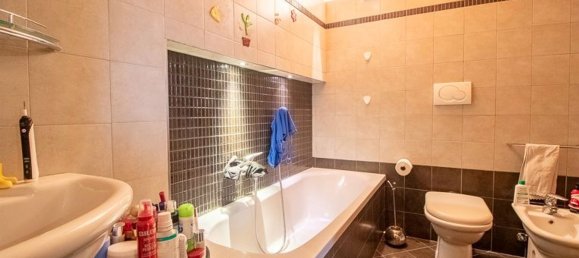 6 rooms Duplex in Bologna, Italy No. 131460 34